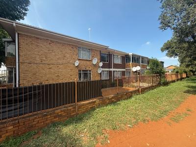 Apartment / Flat For Sale in Vanderbijlpark CW 6, Vanderbijlpark